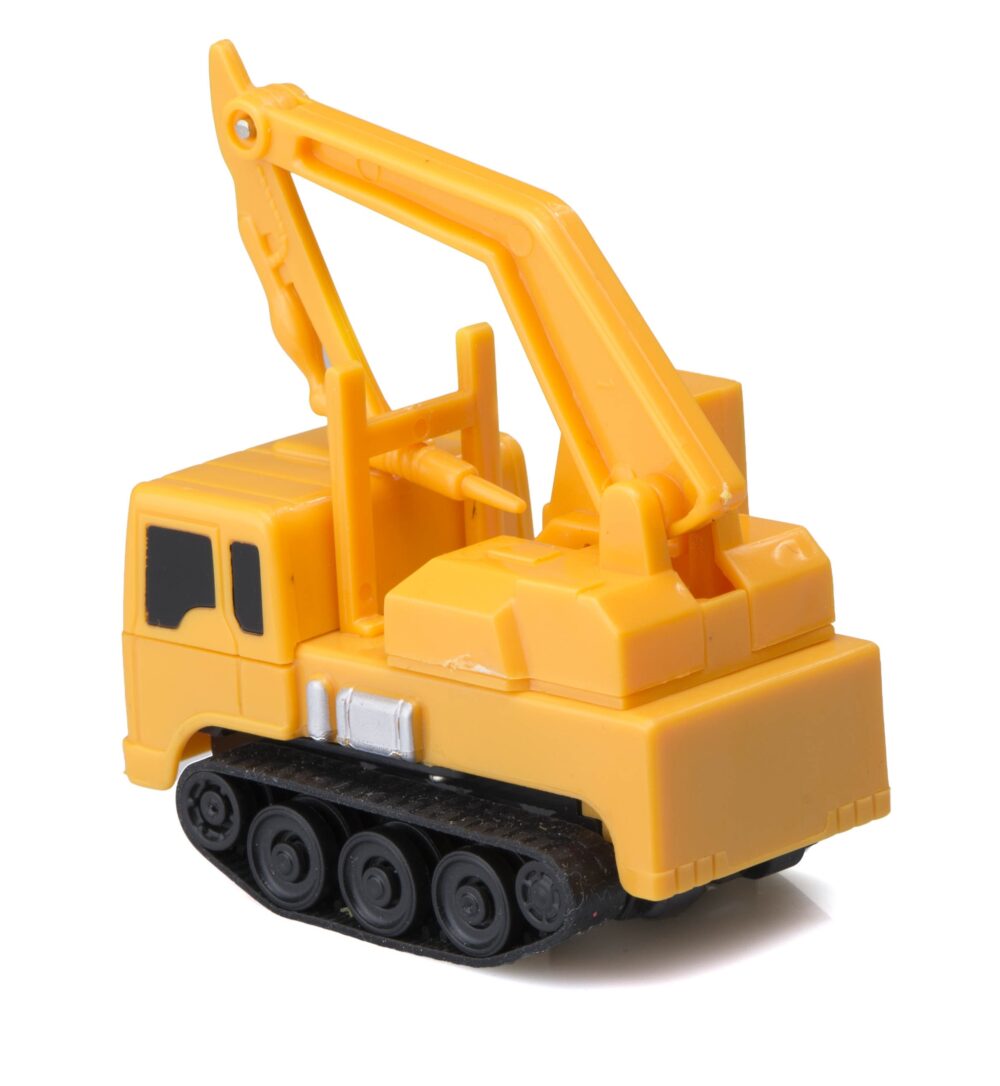 masinuta de jucarie cu inductie tip excavator urmareste linia trasata cu marker ul galben 1 scaled
