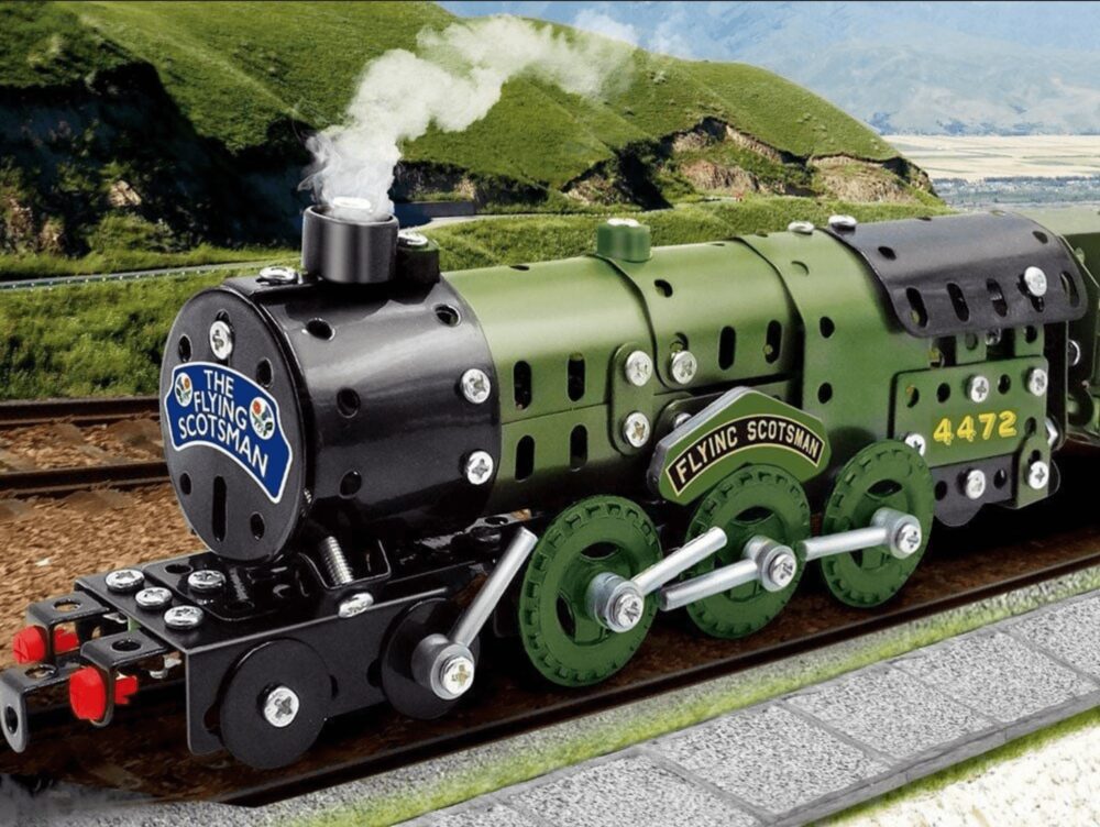 set de constructie locomotiva elemente metalice cu surub 340 bucati gonga 1