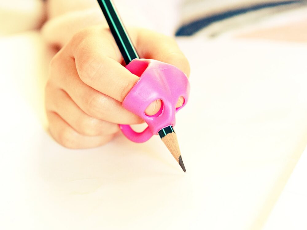 suport practic pentru creionstilou pentru corectare scriere gonga 4