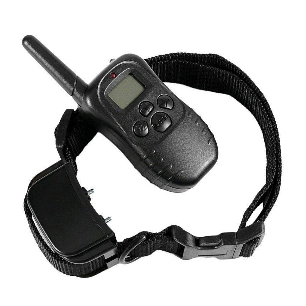 zgarda pentru caini cu vibratii si electrosoc cu telecomanda acumulator negru 1